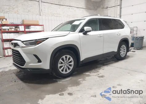 2024 Toyota Grand Highlander Xle z USA, uszkodzony, nr VIN 5TDAAAB51RS005346